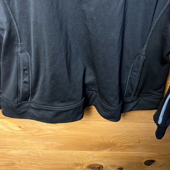 Under Armour Wonens Sweatshirt hooded black Large Lightweight Reflective Pockets - Picture 5 of 8